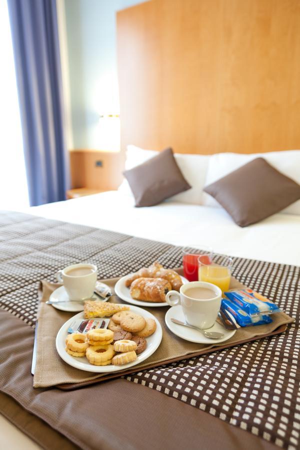 Una Hotels Оккьобелло Екстер'єр фото